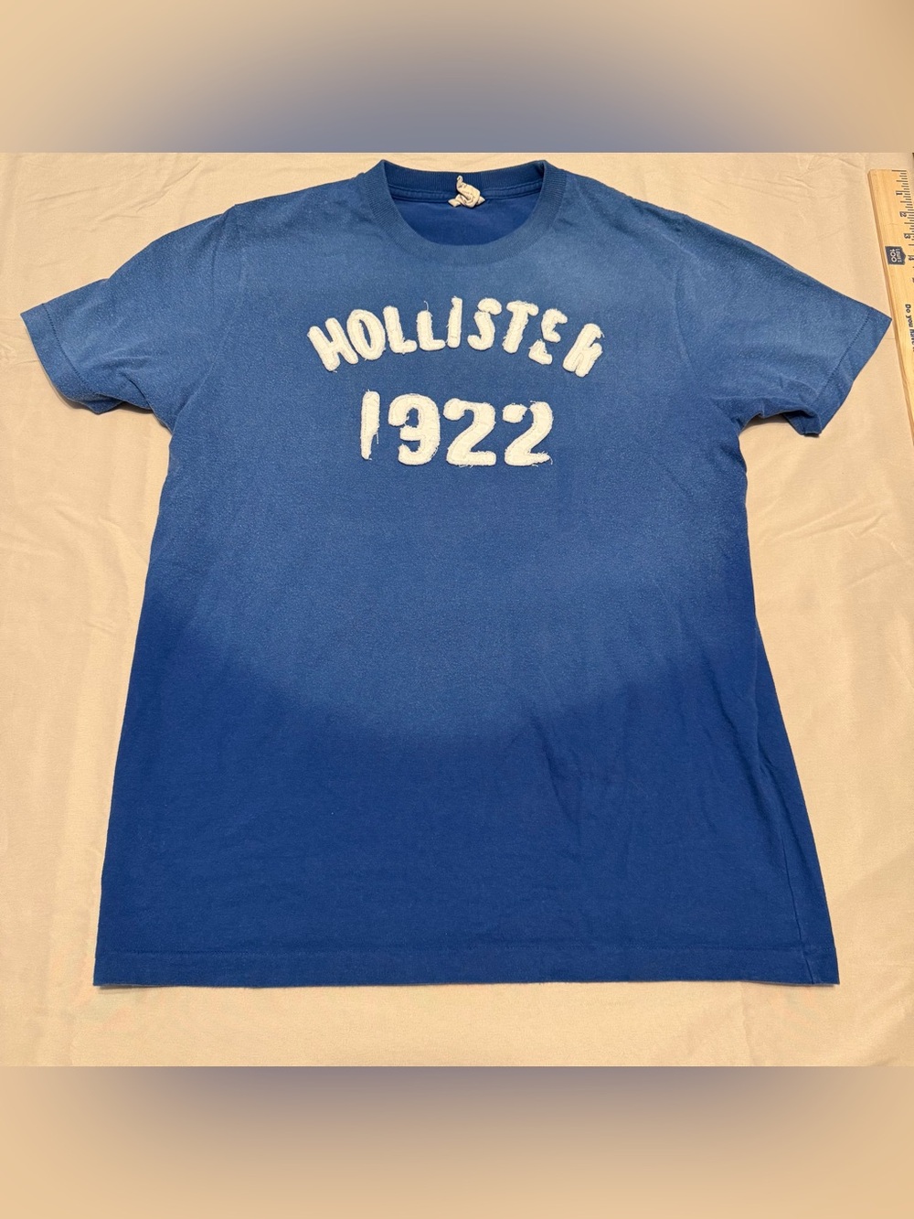 Hollister Blue Crewneck Tee with‎ White Tag Graphic medium vintage Y2K